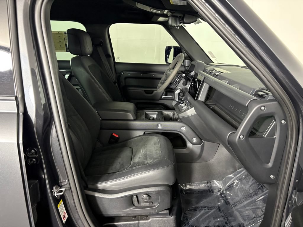 Used 2023 Land Rover Defender 110 Carpathian Edition AWD/4WD image 34
