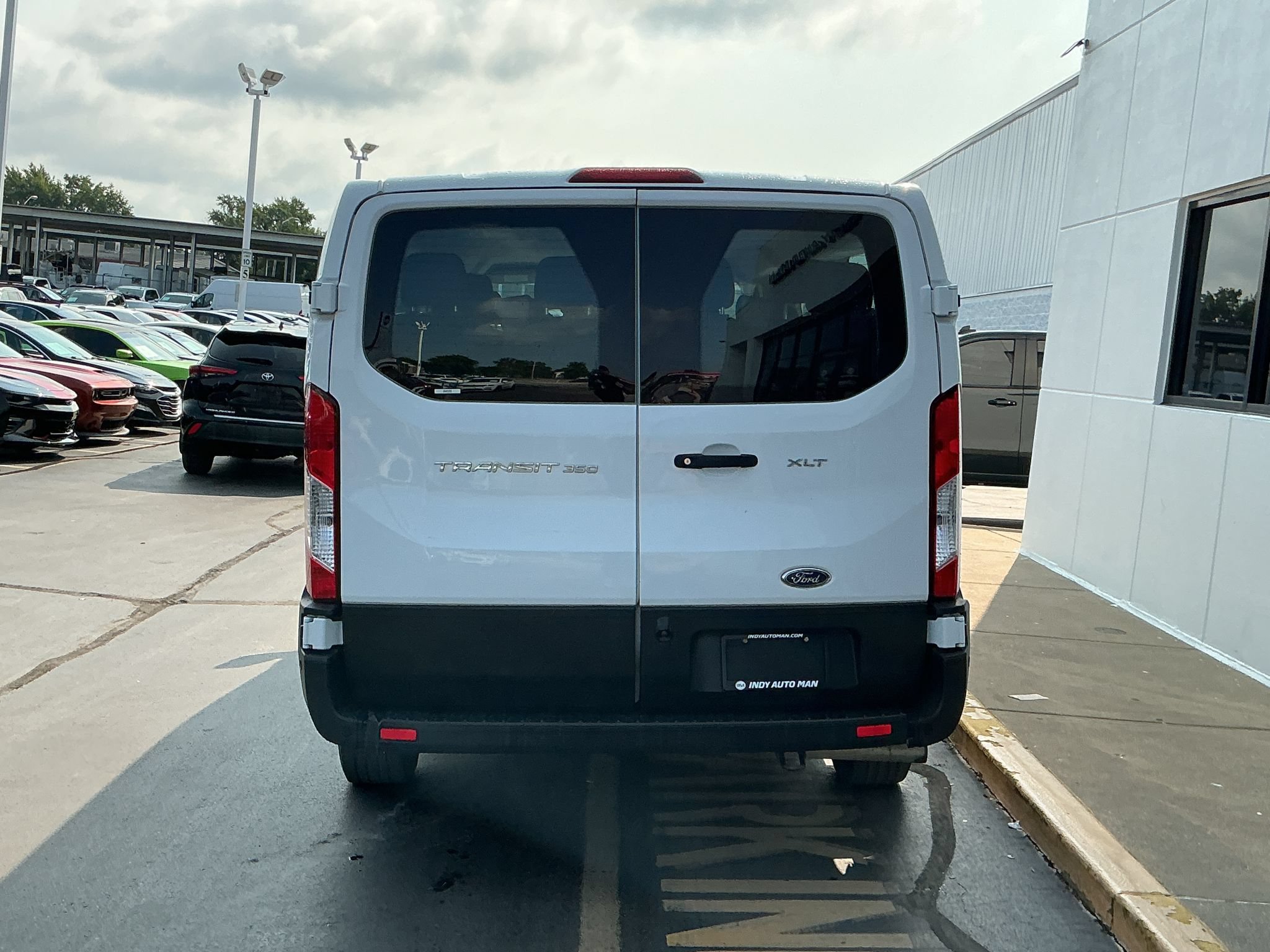 Used 2021 Ford Transit 350 XLT RWD image 7