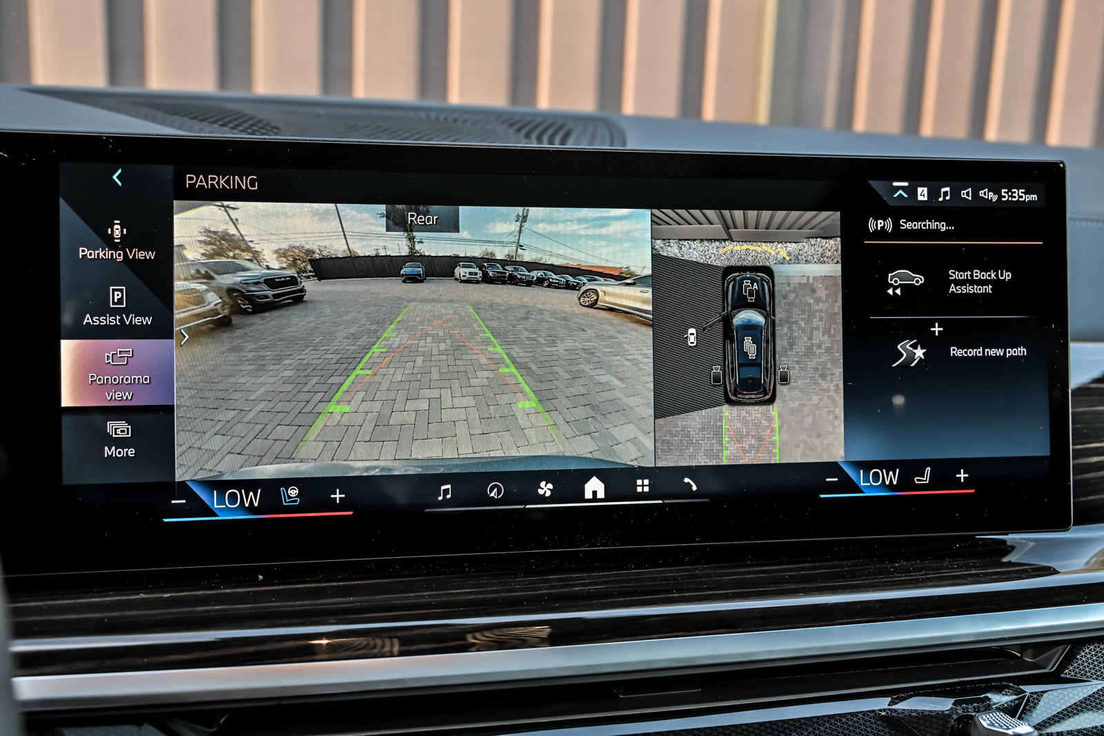 Used 2026 BMW X7 xDrive40i AWD/4WD image 40