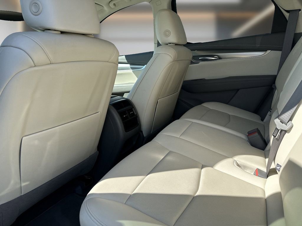 Used 2023 Cadillac XT5 Premium Luxury image 12