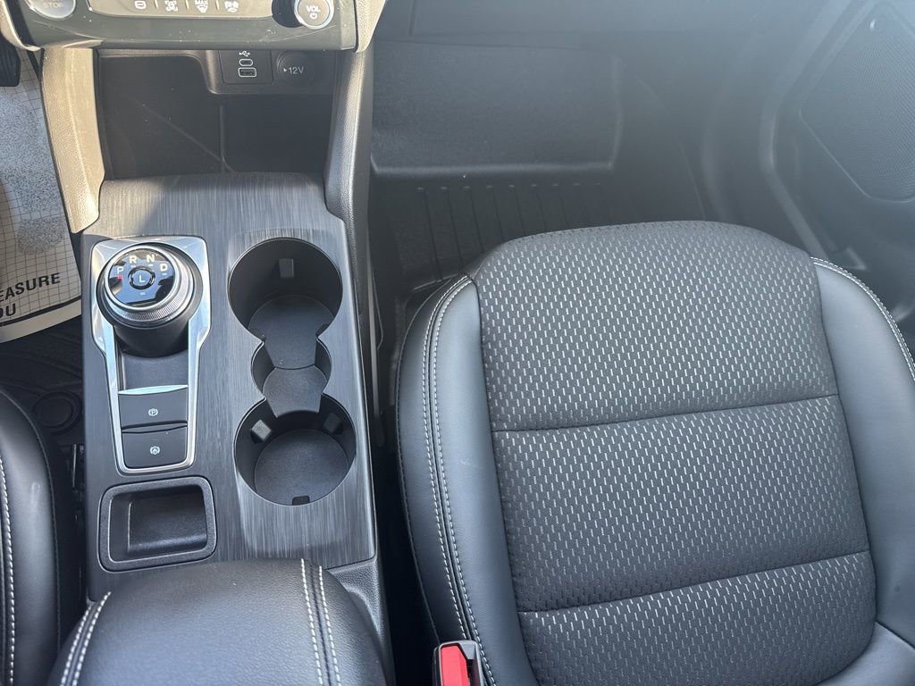 Certified 2025 Ford Escape SE image 35