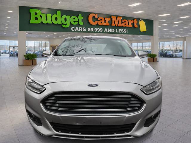 Used 2016 Ford Fusion SE image 2