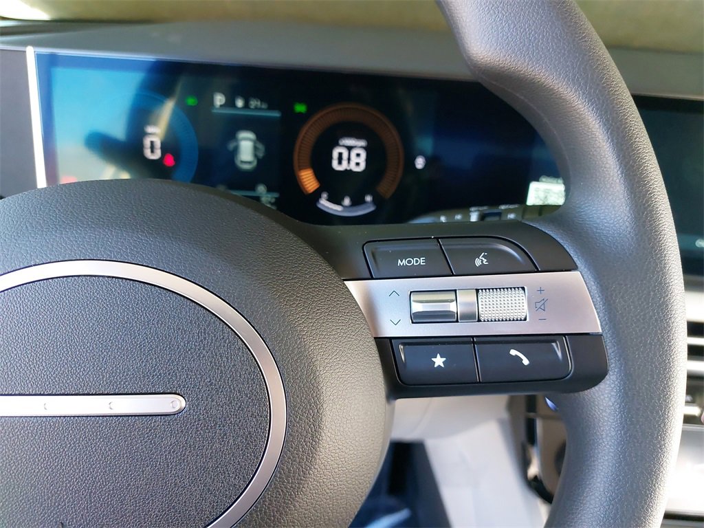 New 2025 Hyundai Tucson SEL image 16