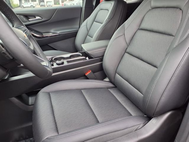 New 2026 Chevrolet Equinox LT w/ Convenience Package II image 3