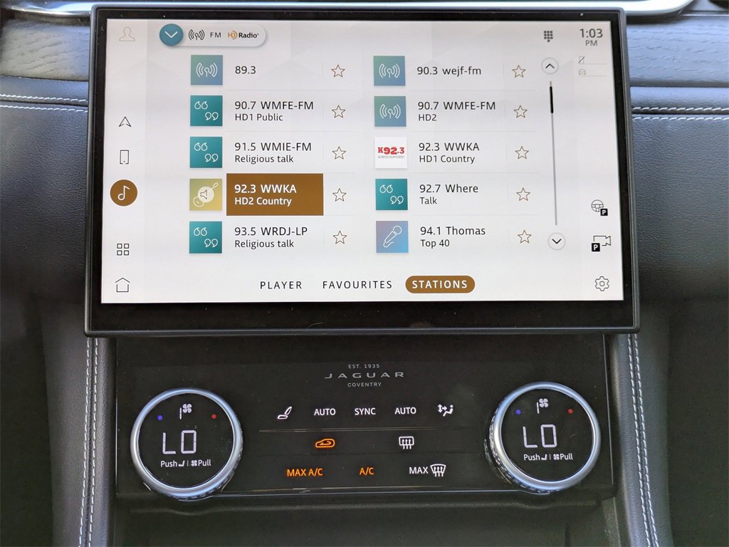 Certified 2025 Jaguar F-PACE R-Dynamic S image 19