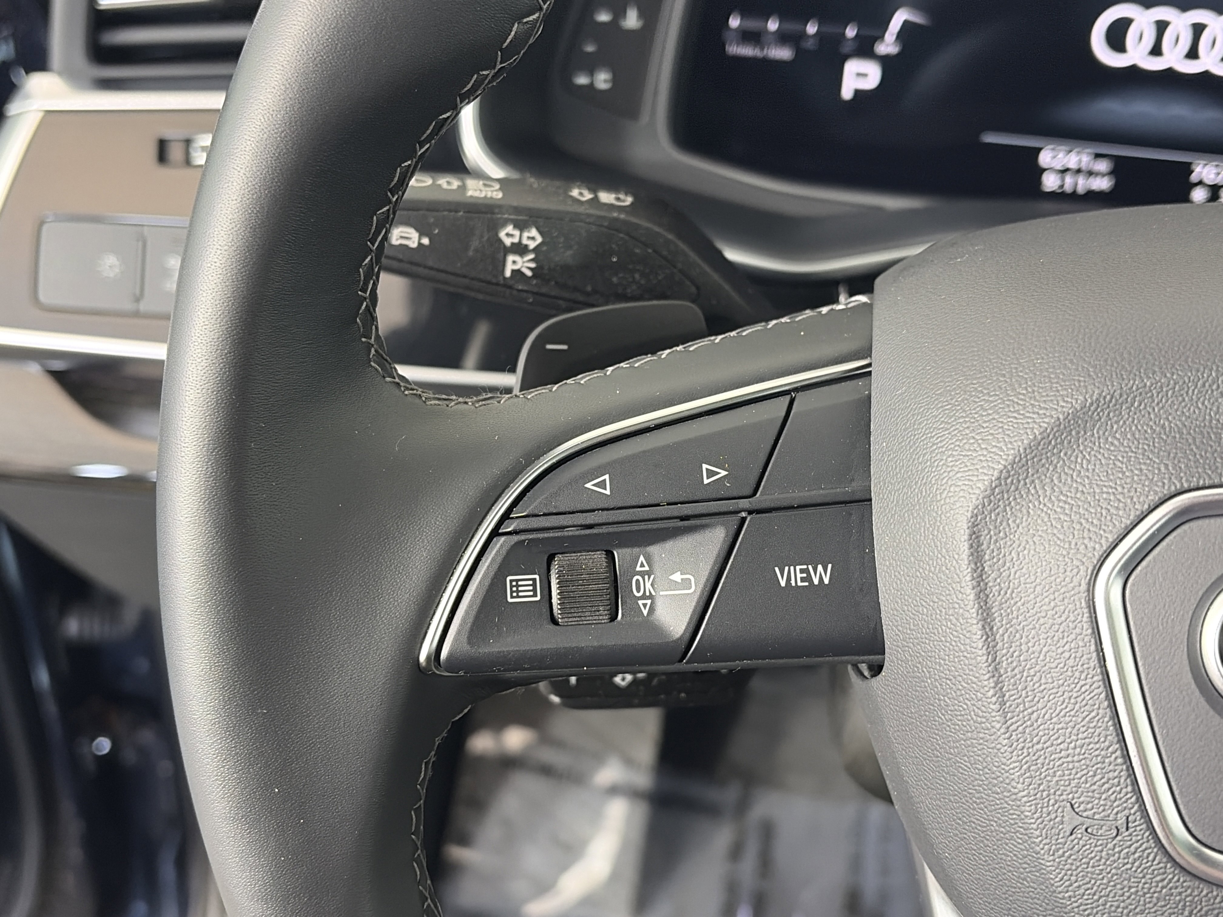 Used 2025 Audi Q7 2.0T Premium w/ Convenience Plus Package image 28