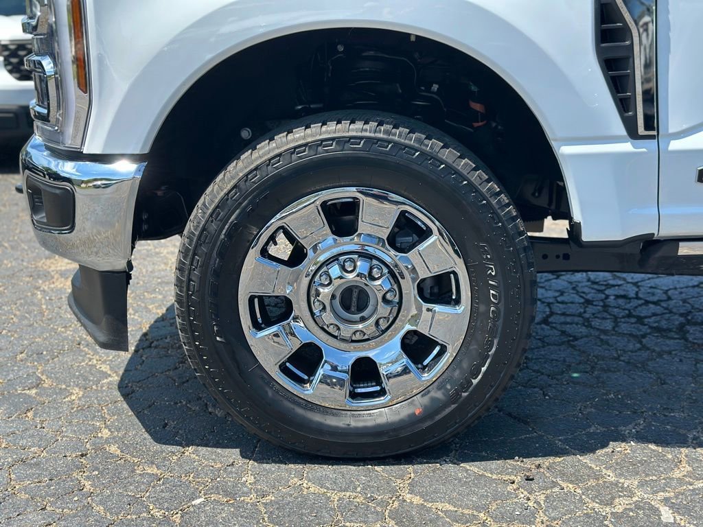 Used 2025 Ford F250 Lariat w/ Chrome Package AWD/4WD image 31