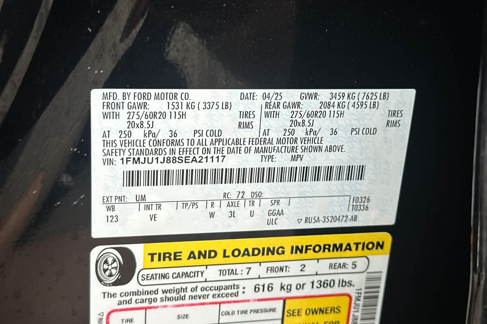 Certified 2025 Ford Expedition Active AWD/4WD image 31