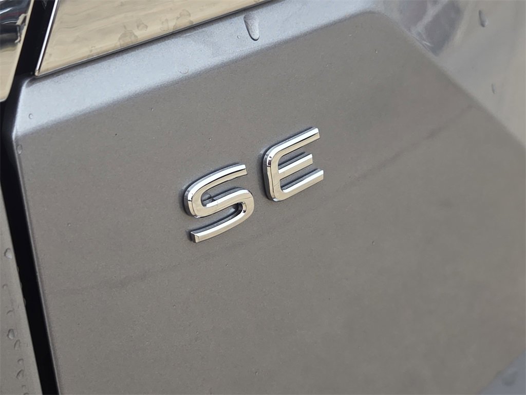 New 2026 Volkswagen Atlas SE image 8