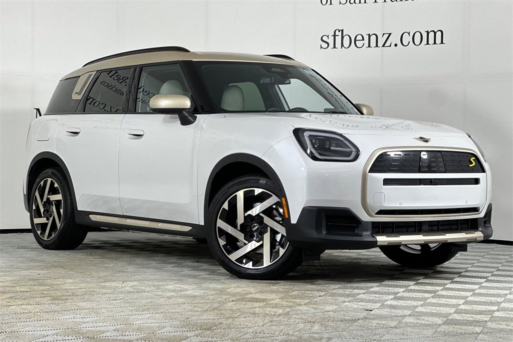 Used 2025 MINI Cooper Countryman SE AWD/4WD image 2