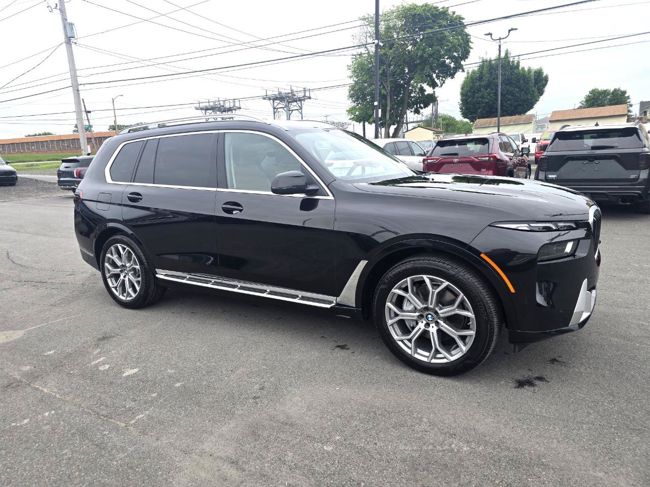 Used 2026 BMW X7 xDrive40i AWD/4WD image 6