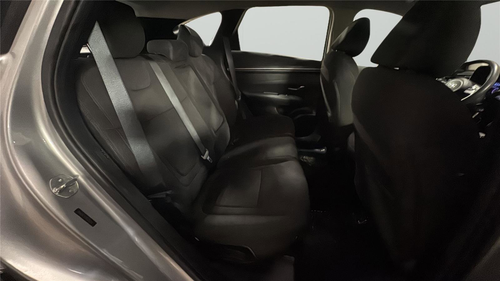 Used 2023 Hyundai Tucson SE AWD/4WD image 13