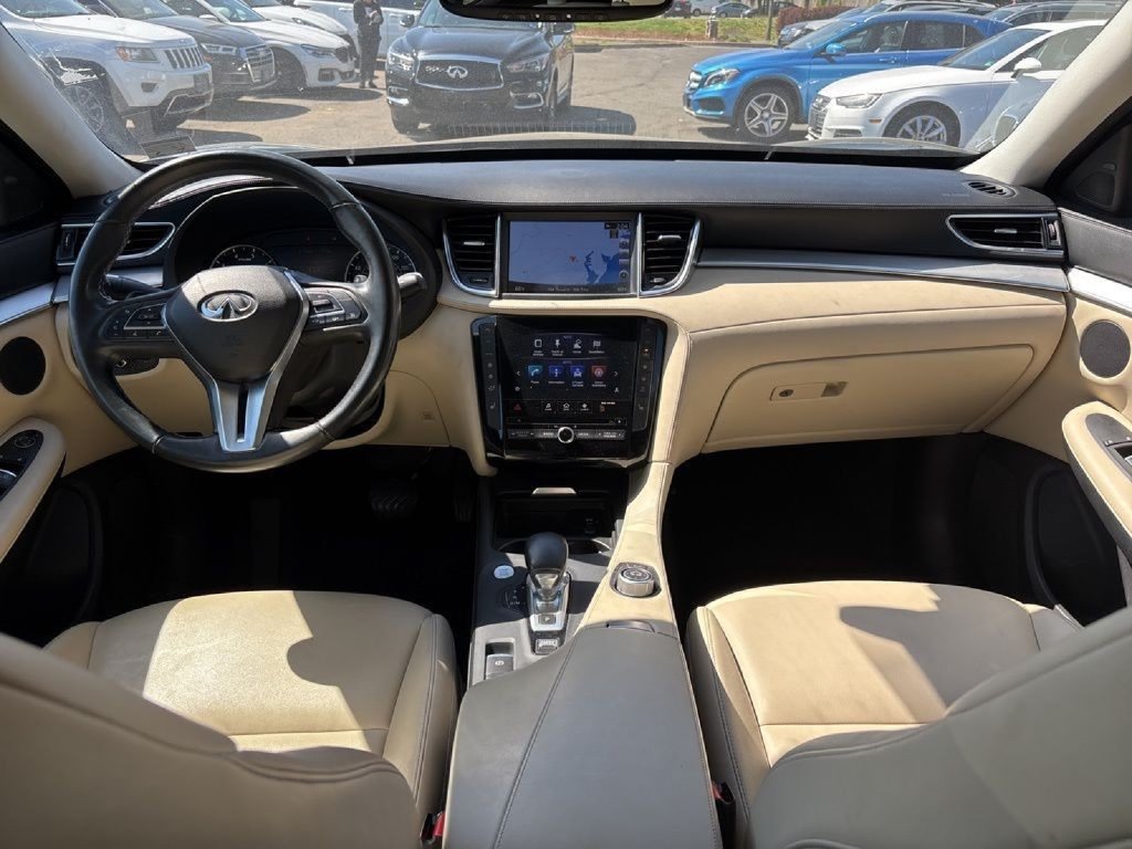 Used 2019 INFINITI QX50 Luxe w/ Navigation Package AWD/4WD image 9