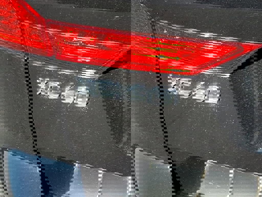 Used 2021 Volvo XC60 T5 Inscription w/ Advanced Package image 5