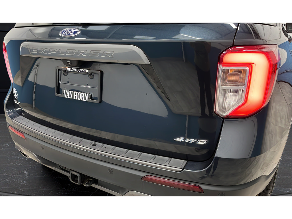 Used 2023 Ford Explorer XLT w/ Equipment Group 202A AWD/4WD image 9