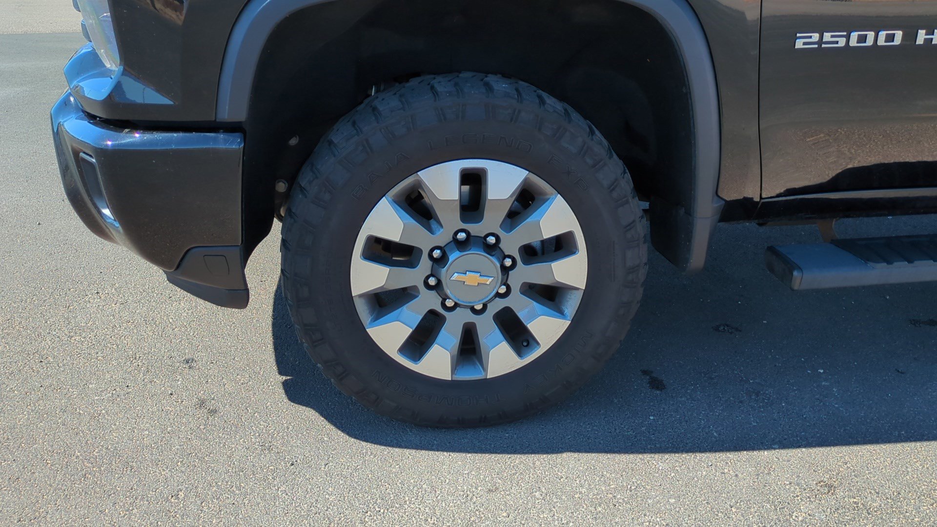Used 2024 Chevrolet Silverado 2500 Custom w/ Custom Value Package AWD/4WD image 10