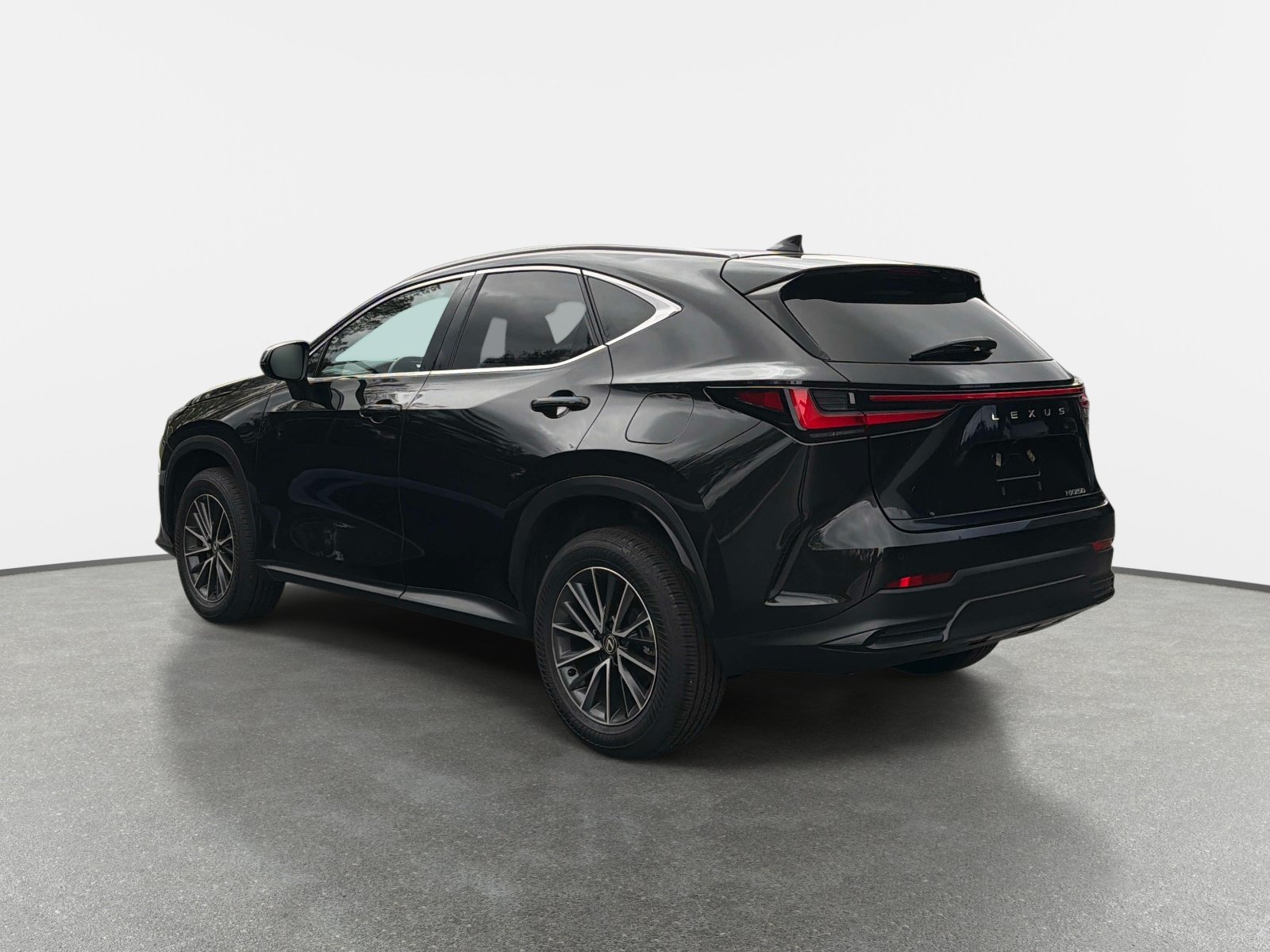 Used 2025 Lexus NX 250 FWD w/ Towing Package (2000 Lbs) image 5