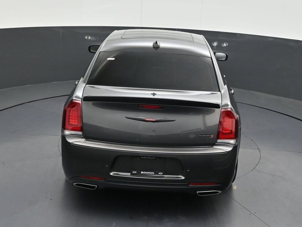 Used 2023 Chrysler 300 S w/ Comfort Group RWD image 20
