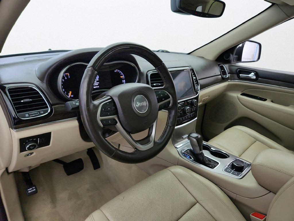 Used 2021 Jeep Grand Cherokee Overland AWD/4WD image 10
