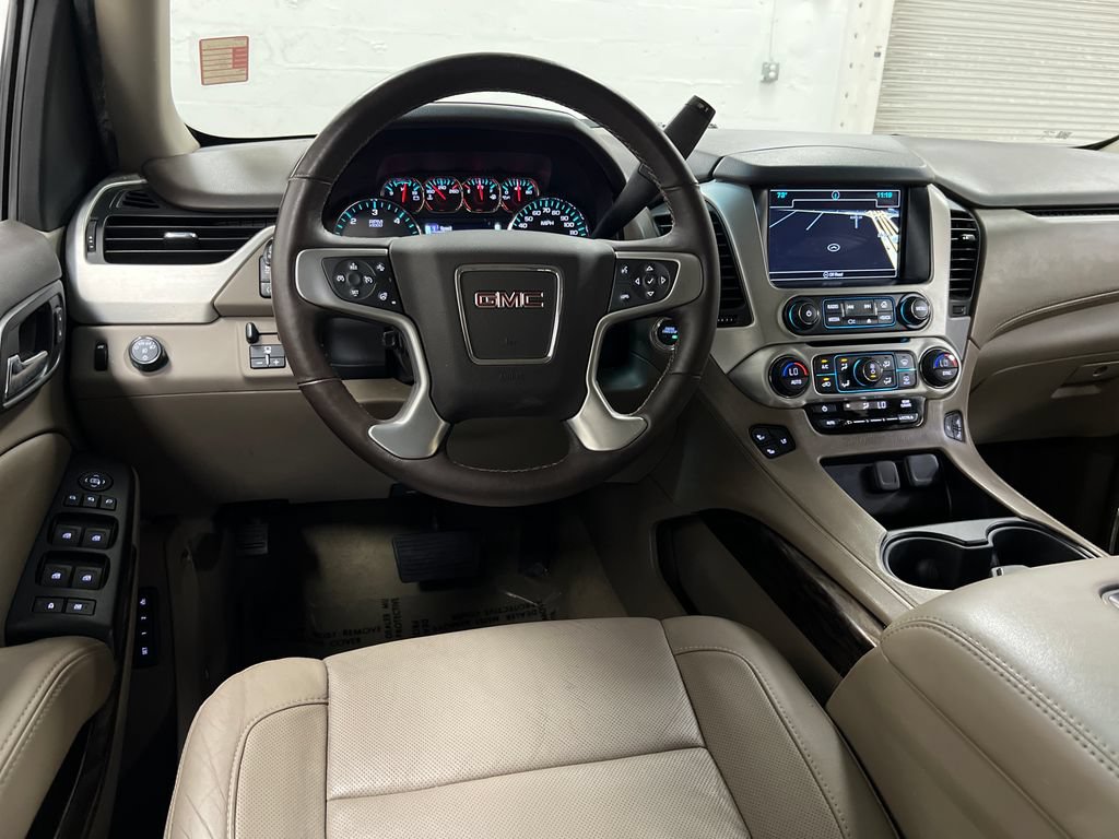 Used 2017 GMC Yukon SLT w/ HD Trailering Package RWD image 16