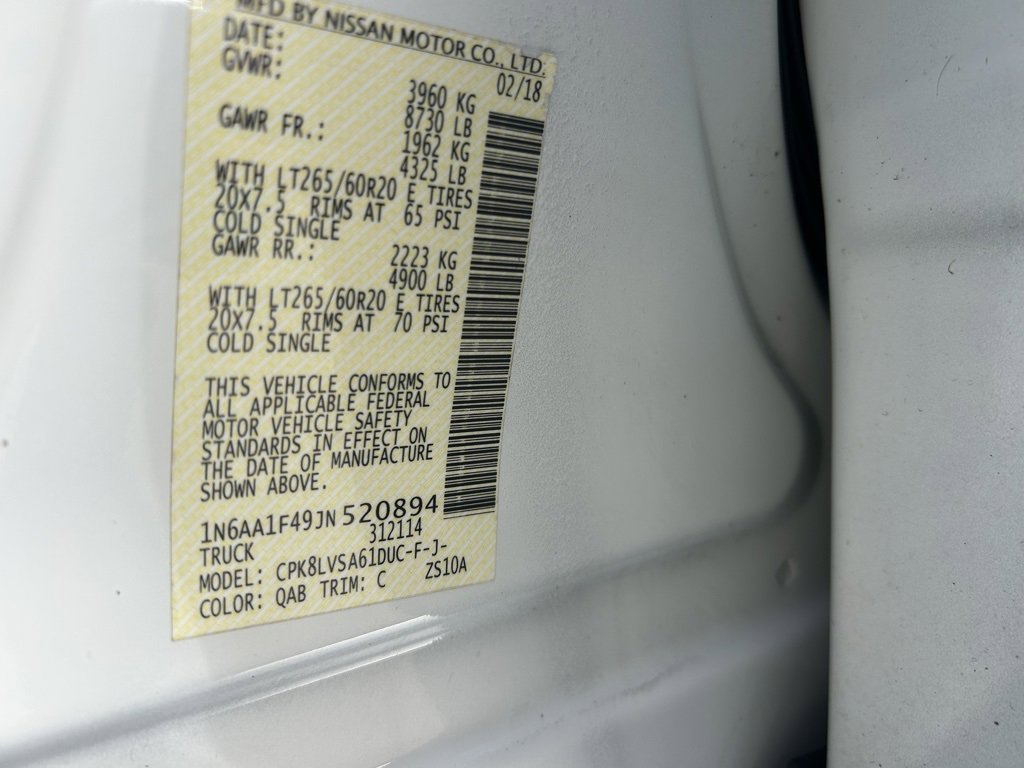 Used 2018 Nissan Titan SL w/ Chrome Package image 12