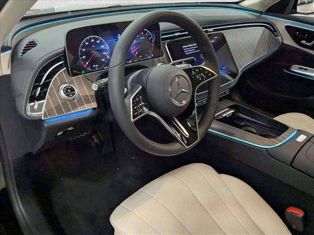 New 2025 Mercedes-Benz E 350 4MATIC Sedan image 3