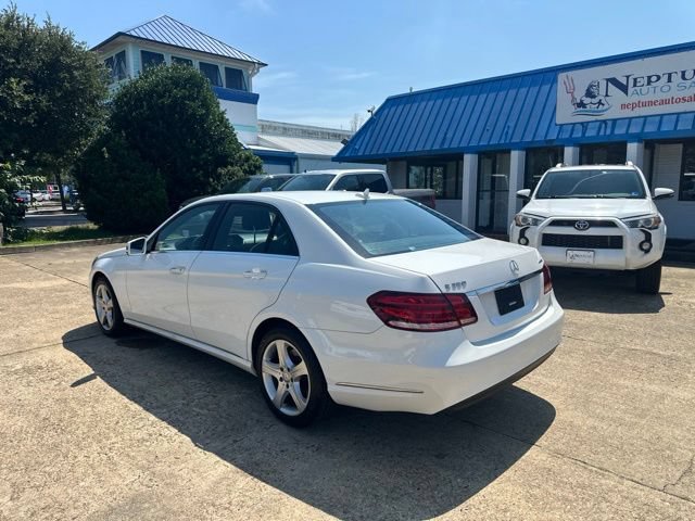 Used 2016 Mercedes-Benz E 350 4MATIC Sedan w/ Premium Package image 7