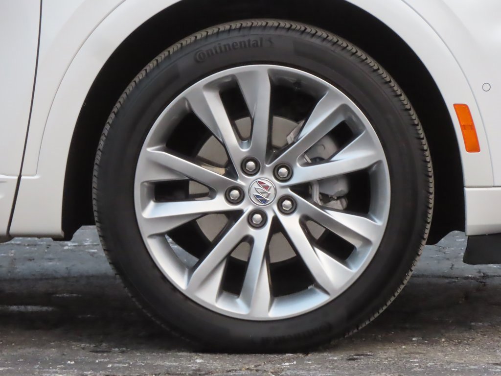 Used 2023 Buick Envision Avenir image 18