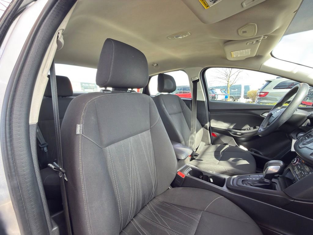 Used 2018 Ford Focus SE image 33