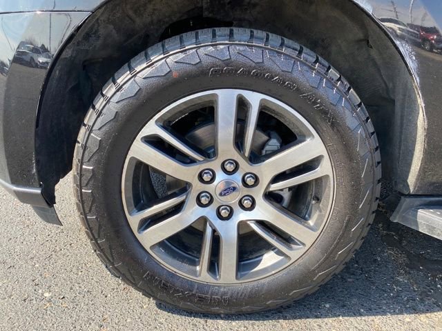 Used 2024 Ford Expedition Limited image 24