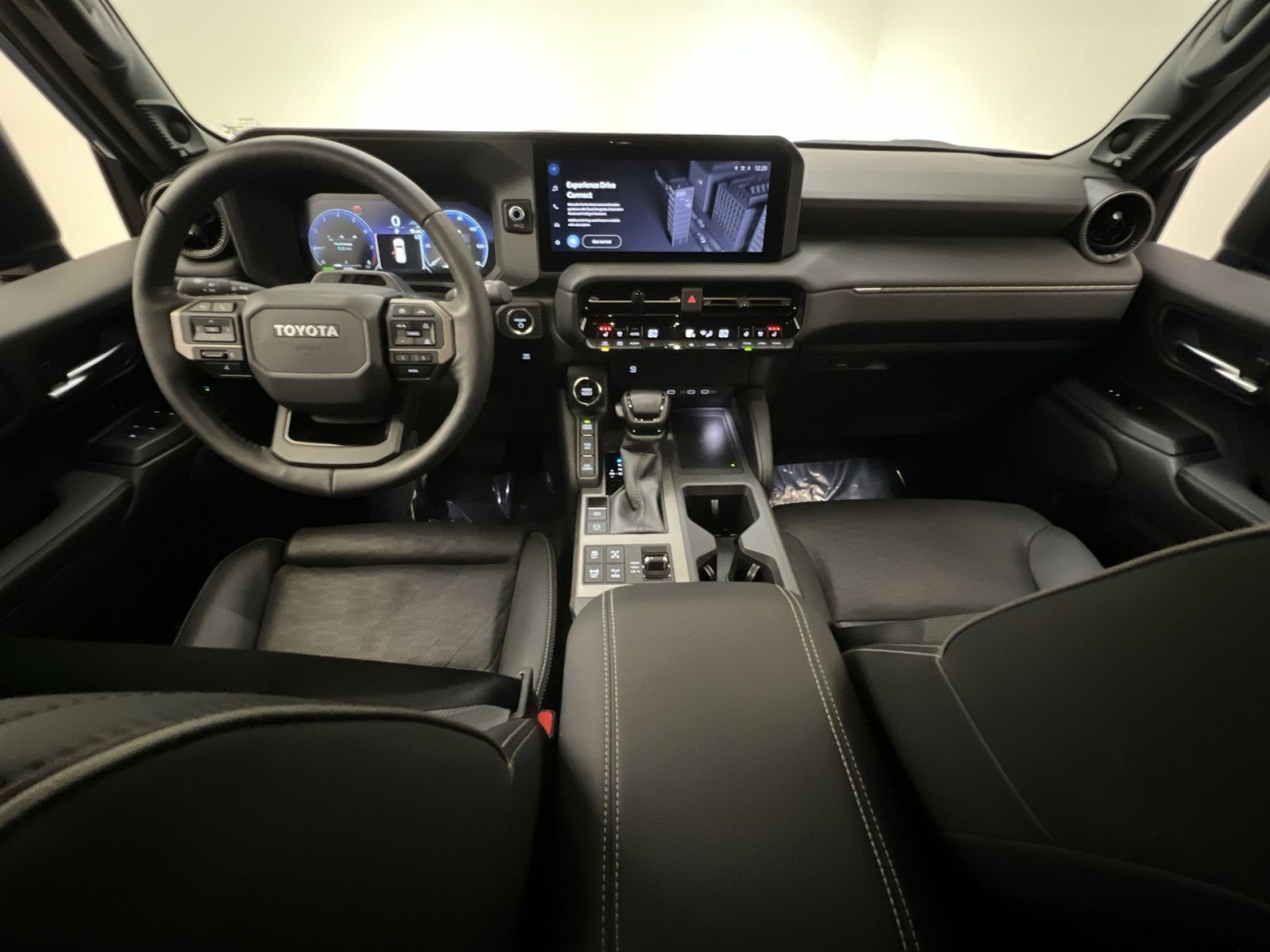 Used 2024 Toyota Land Cruiser image 21