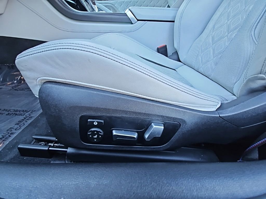 Used 2022 BMW M8 Competition image 31