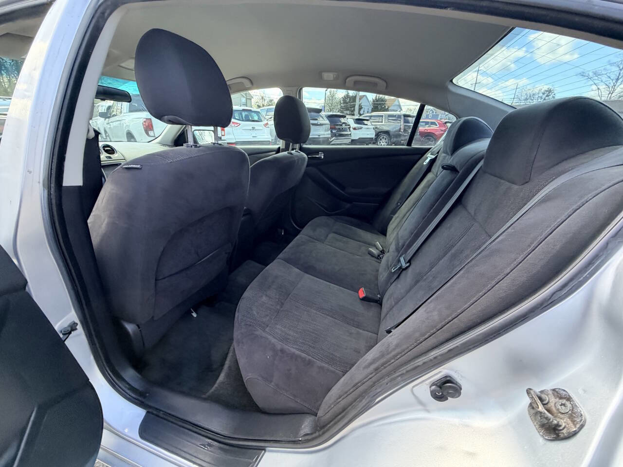 Used 2010 Nissan Altima Hybrid Sedan image 36