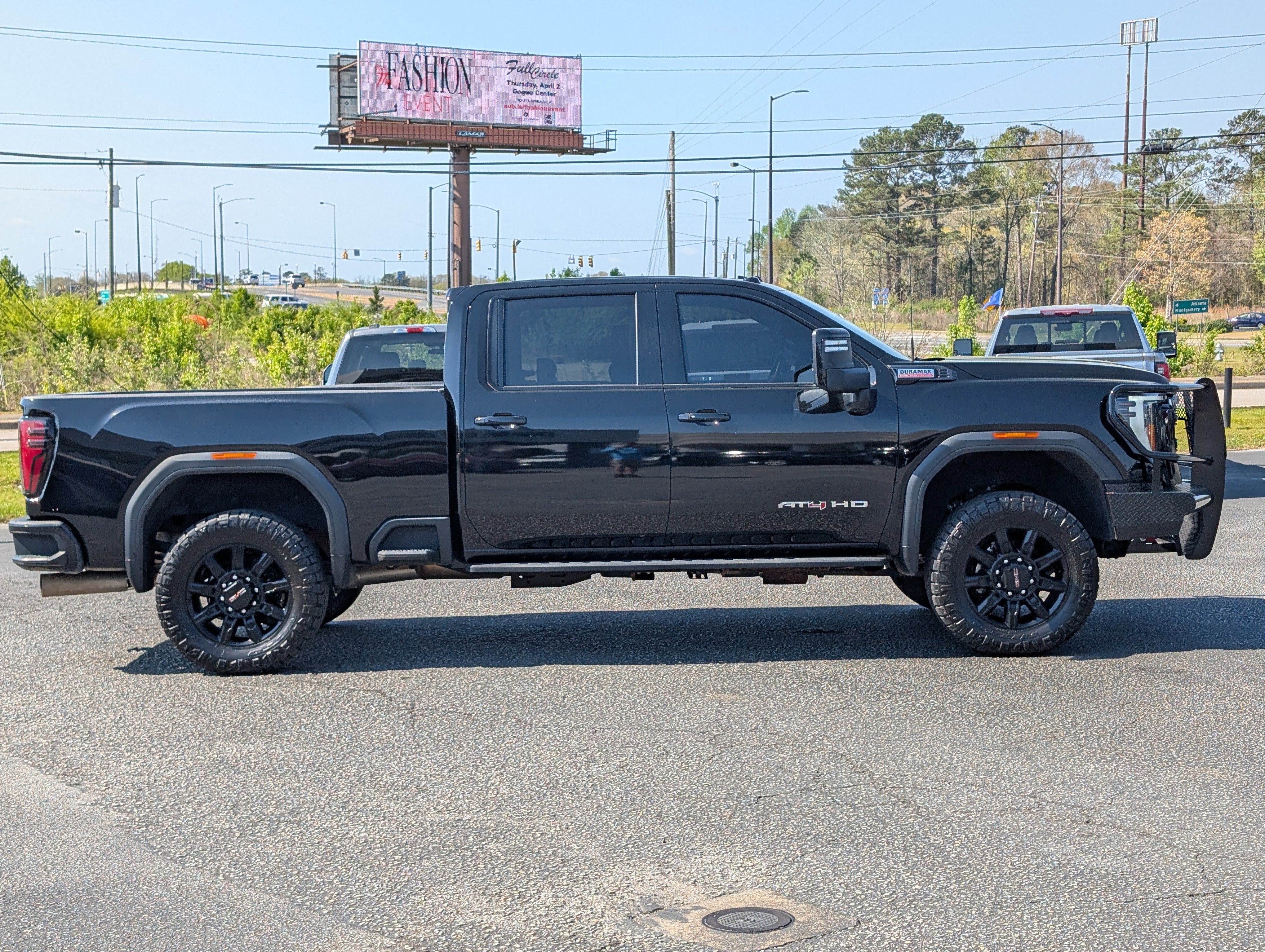 Used 2024 GMC Sierra 2500 AT4 w/ AT4 Premium Plus Package image 8