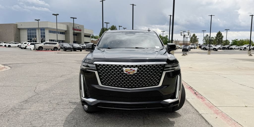 Used 2024 Cadillac Escalade Premium Luxury w/ LPO, Floor Liner Package AWD/4WD image 3