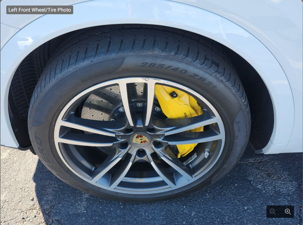 Used 2019 Porsche Cayenne Turbo AWD/4WD image 12