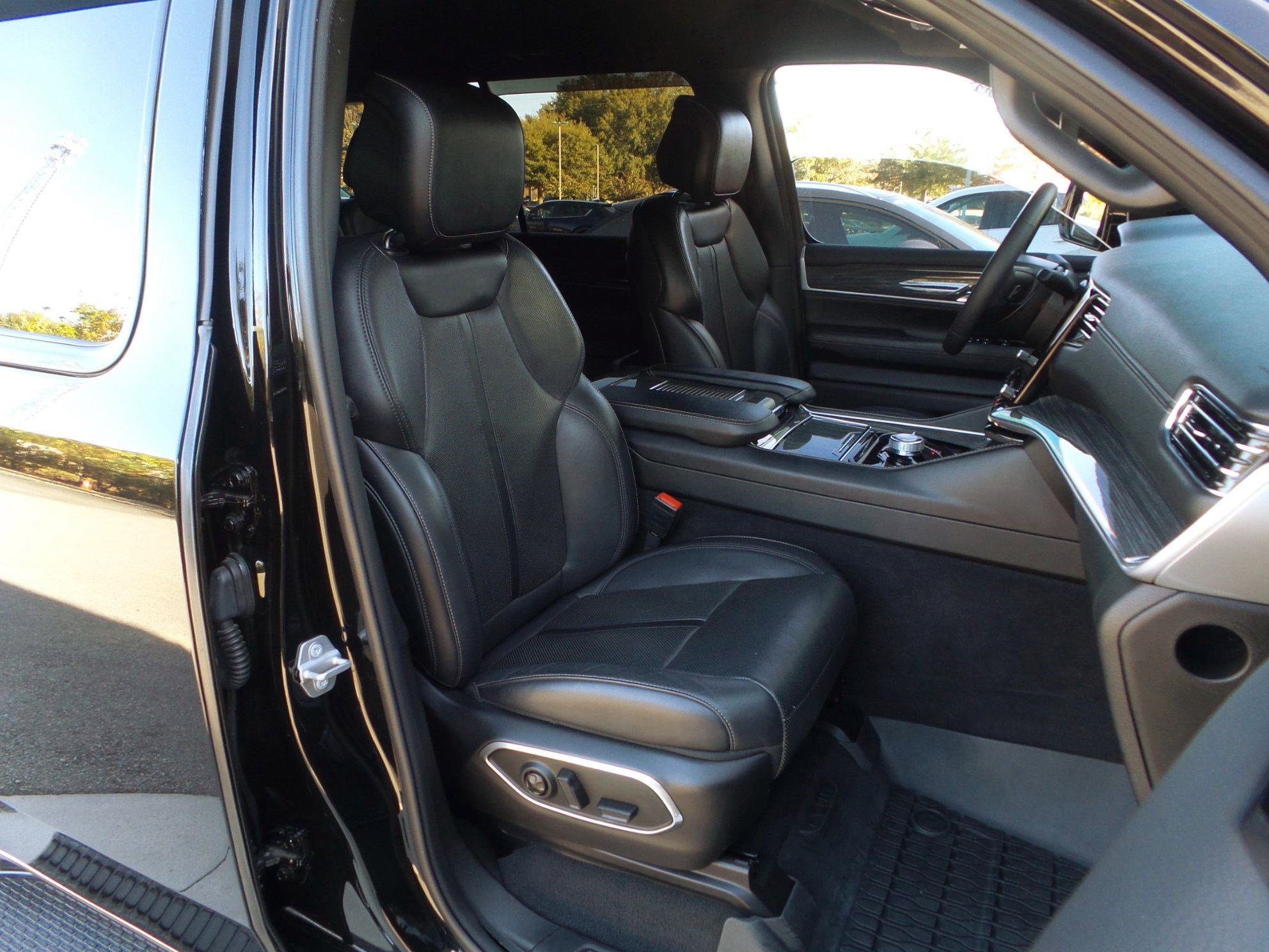 Used 2022 Jeep Wagoneer Series II image 17