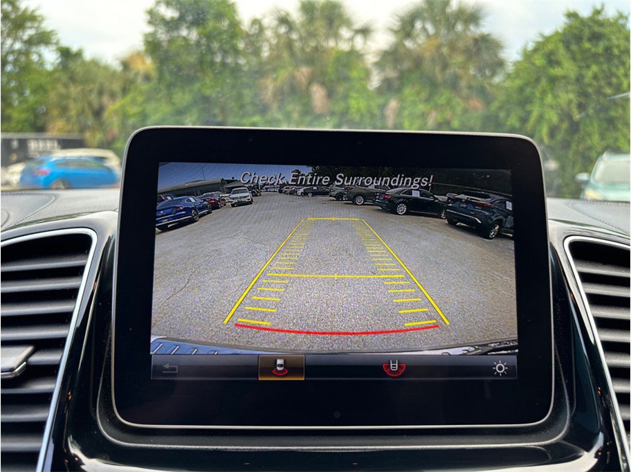 Used 2018 Mercedes-Benz GLS 450 4MATIC image 29