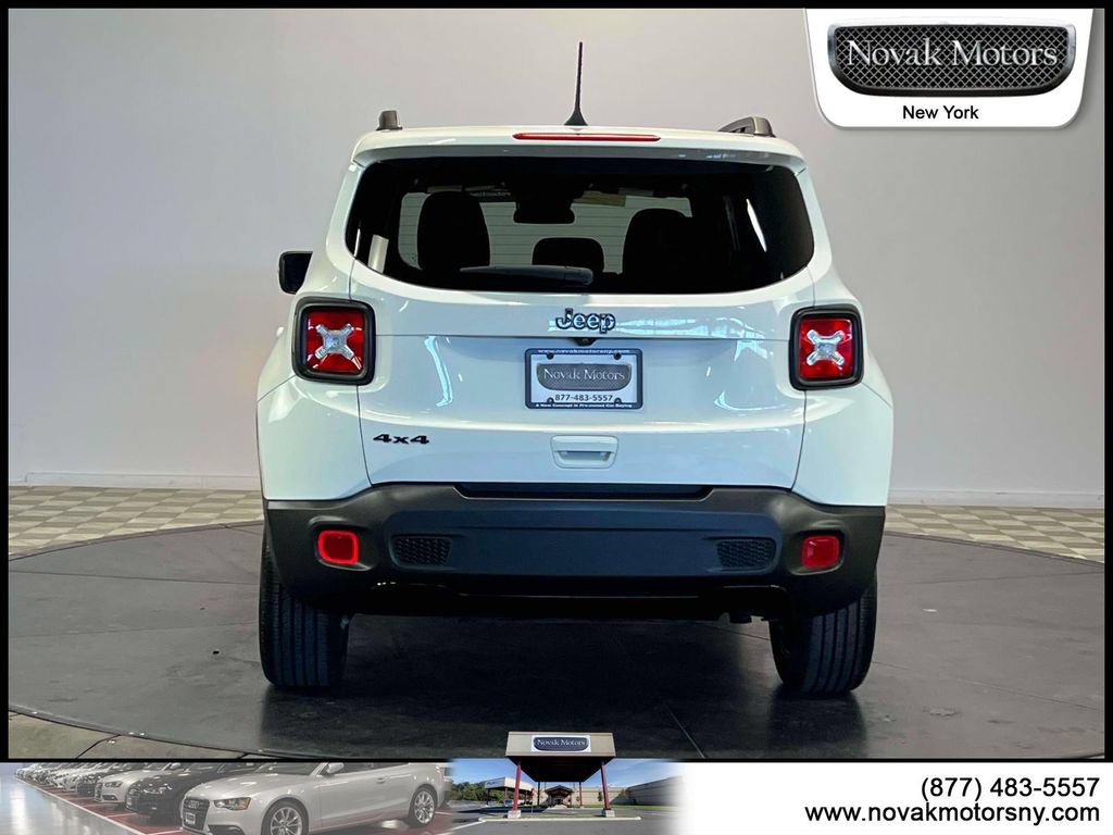 Used 2022 Jeep Renegade Altitude AWD/4WD image 7