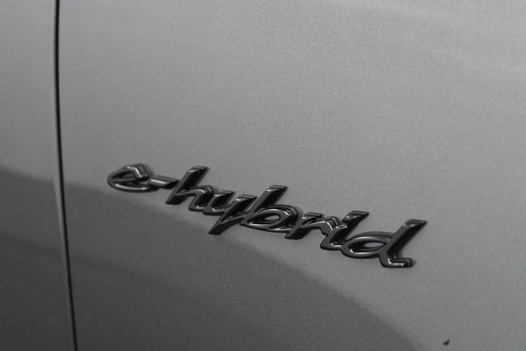 Certified 2026 Porsche Cayenne E-Hybrid AWD/4WD image 30
