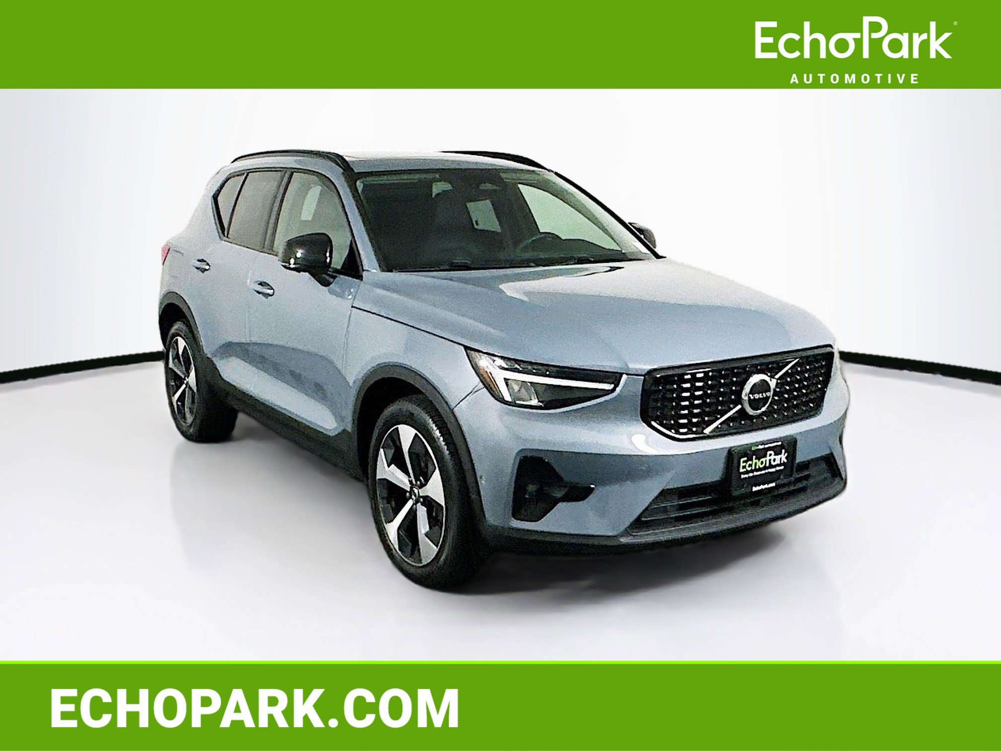 Used 2023 Volvo XC40 B4 Ultimate