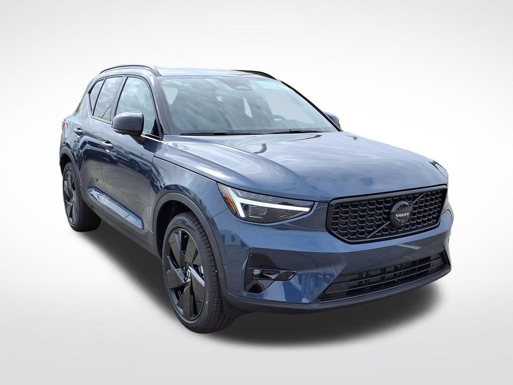 New 2026 Volvo XC40 B5 Ultra w/ Protection Package Premier
