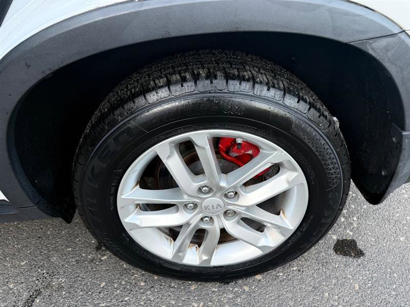 Used 2014 Kia Sorento LX image 30