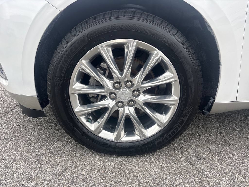 Used 2019 Buick Enclave Premium w/ Experience Buick Package AWD/4WD image 34