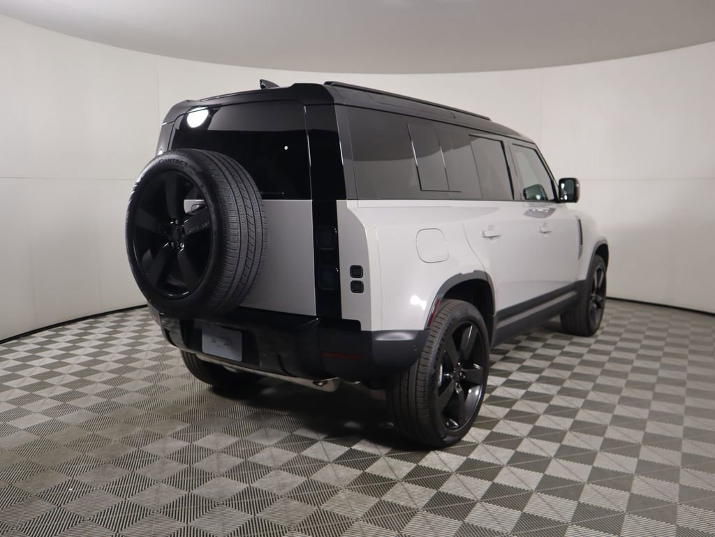 New 2026 Land Rover Defender 110 S image 5