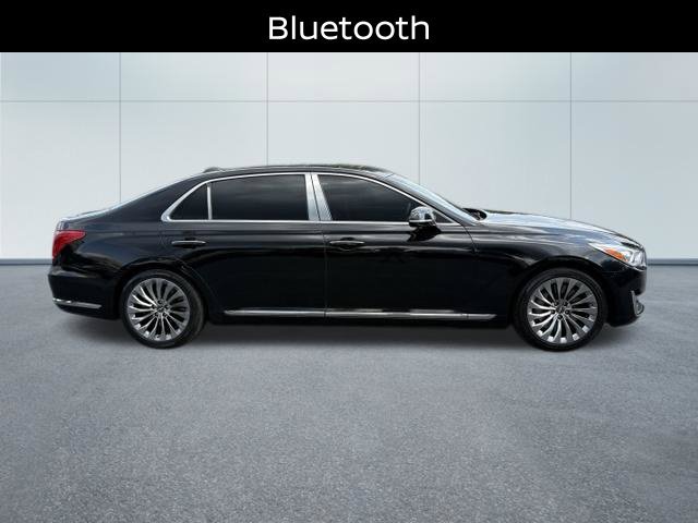 Used 2017 Genesis G90 3.3T Premium RWD image 2