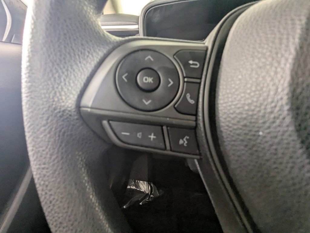 Used 2020 Toyota Corolla LE image 18