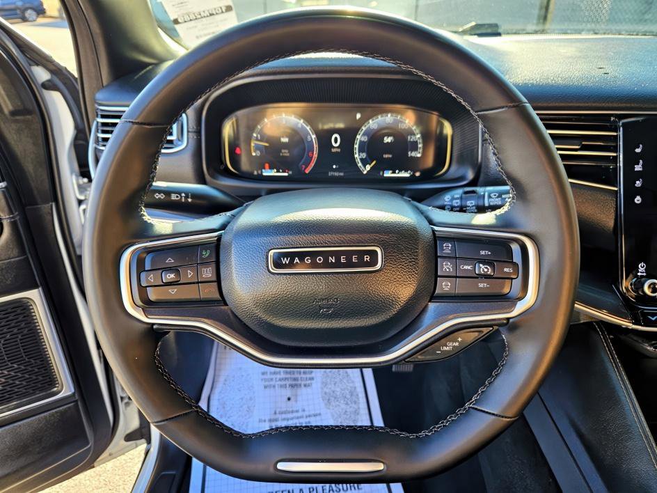 Used 2024 Jeep Wagoneer L 4WD w/ Premium Group I image 25