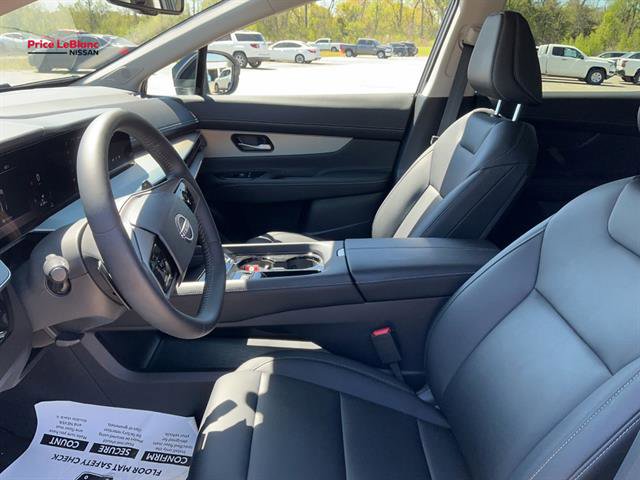 Used 2025 Nissan Murano SL image 9