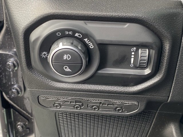 New 2025 Jeep Gladiator Sport image 26